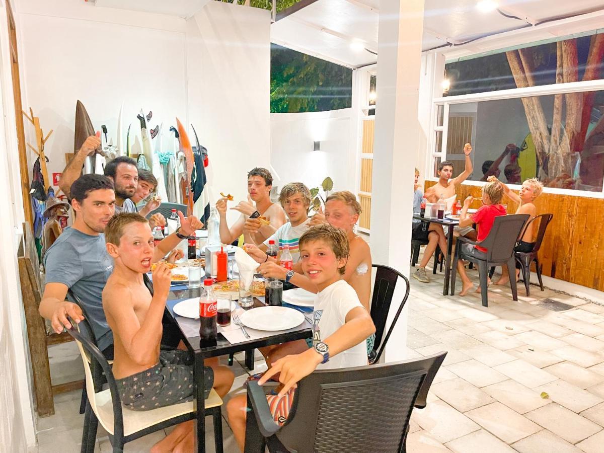 Moodhu Surf House Hotel Himmafushi Luaran gambar