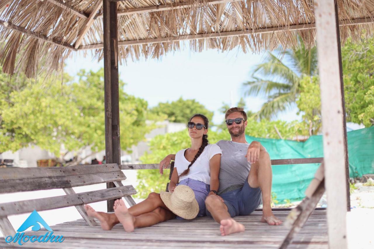 Moodhu Surf House Hotel Himmafushi Luaran gambar
